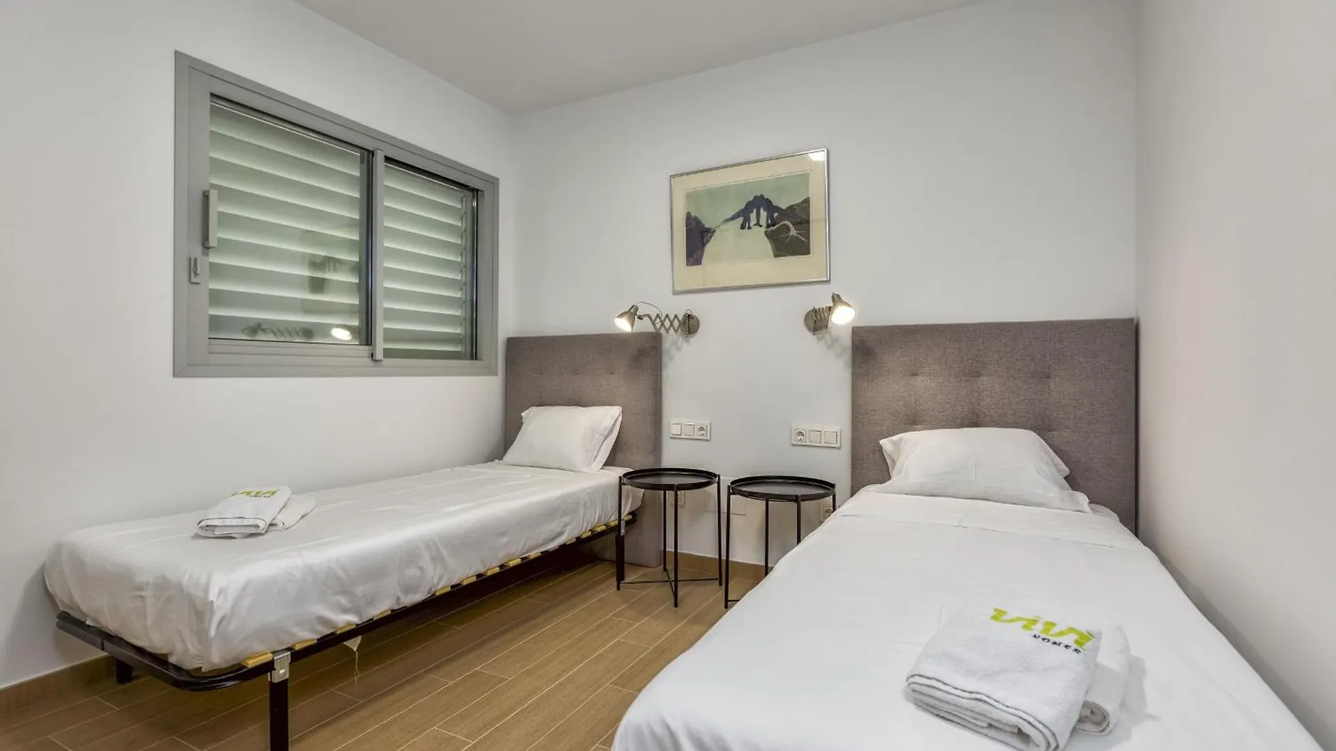 Vivi Homes - Azul Pool, Terrace & Sea View 丰希罗拉 0*,  西班牙